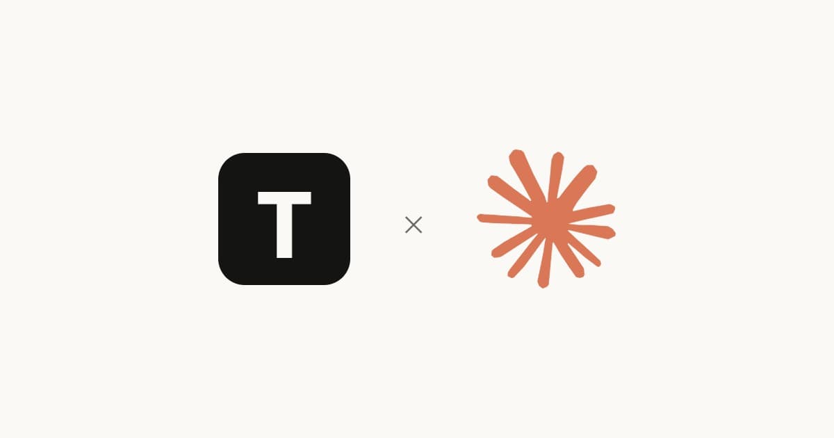 Logo TeeboStudio et logo Claude côte à côte
